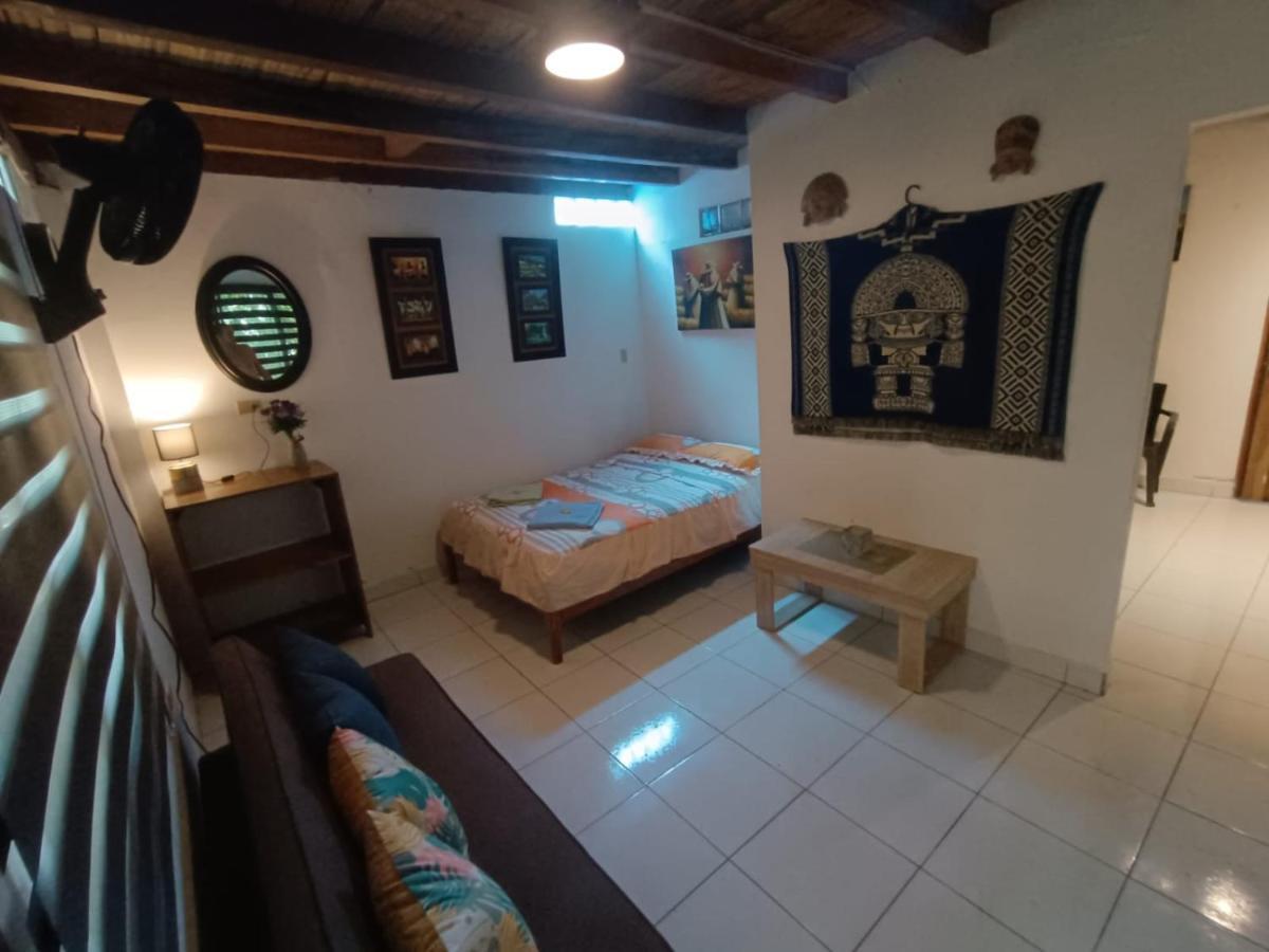Casa Shangri La Canoa Exterior photo
